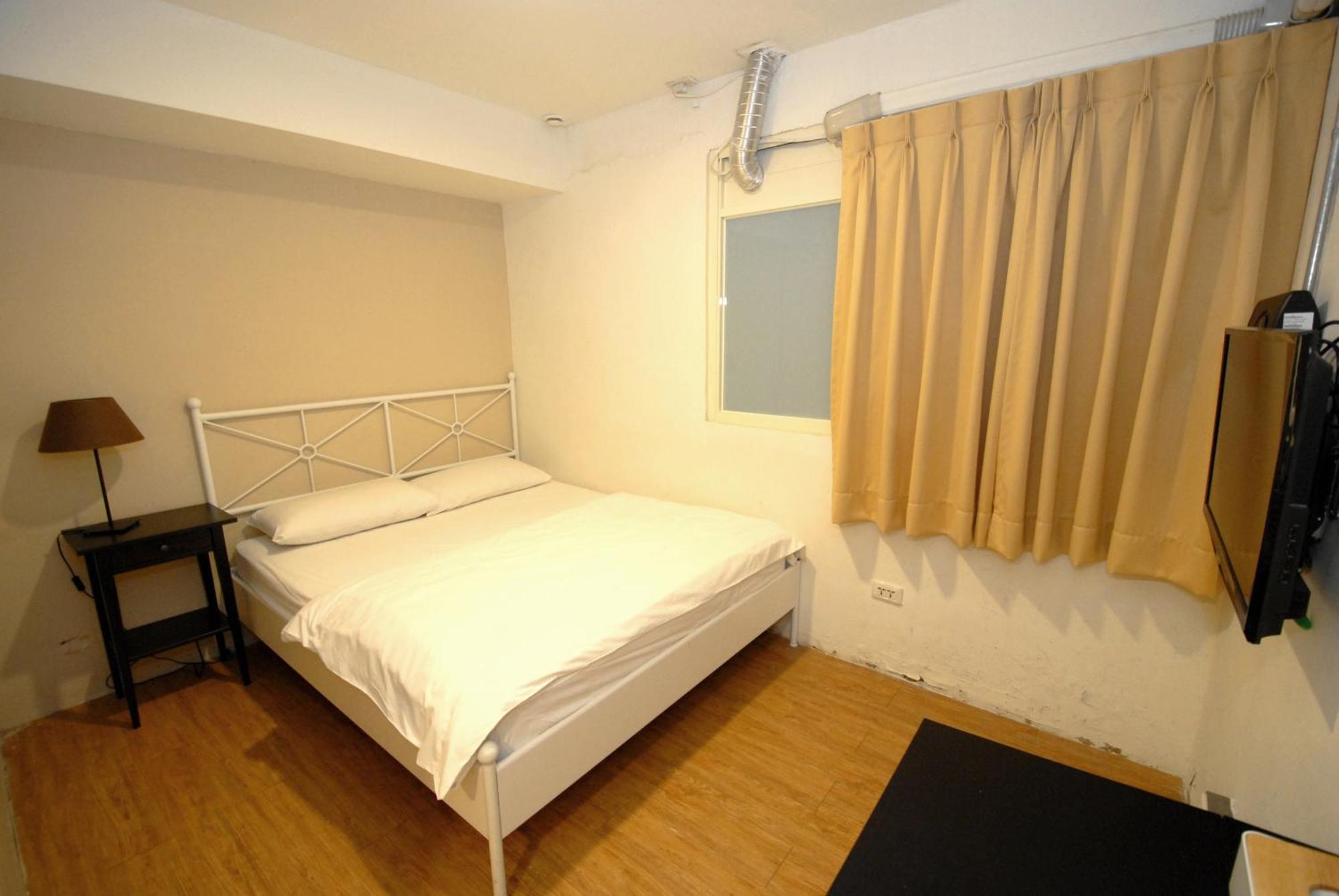 Mr. Lobster'S Secret Den Design Hostel Тайбэй Номер фото